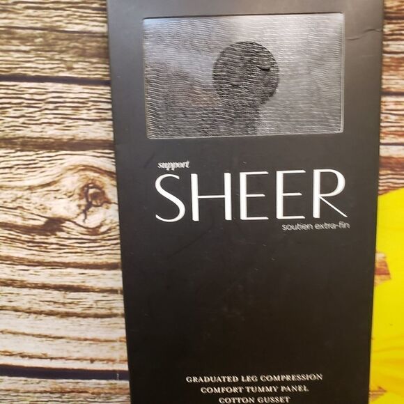 Lamaze, Pea In The Pod,  motherhood Maternity set of three items small NWT - Picture 6 of 10